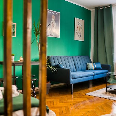 Hacienda Royal Palace - Central Designer Apartment ブカレスト エクステリア 写真