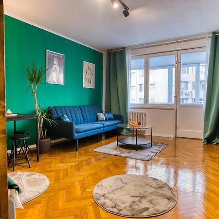 Hacienda Royal Palace - Central Designer Apartment ブカレスト エクステリア 写真
