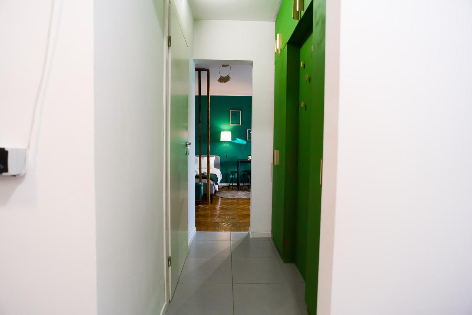 Hacienda Royal Palace - Central Designer Apartment ブカレスト エクステリア 写真