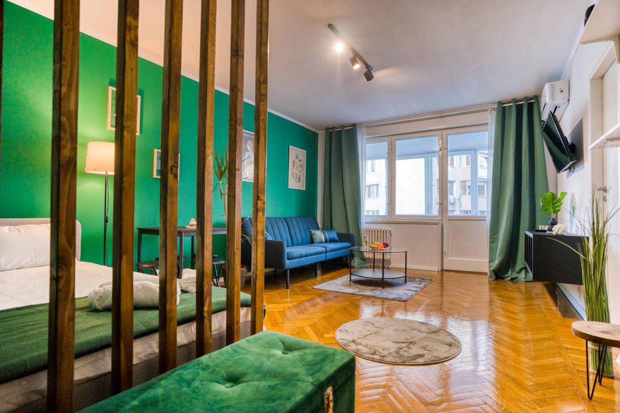 Hacienda Royal Palace - Central Designer Apartment ブカレスト エクステリア 写真